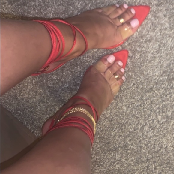 Red Pointed Toe Heels - Picture 1 of 4